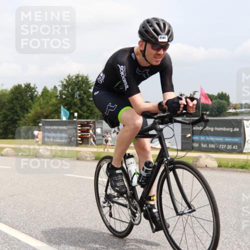 21.06.2025 - 27. Vierlanden-Triathlon H.Heesch http://msf.ph/oto/8008742 15.06.2025 12:19:37 Radfahren 637, 646, 647, 947 meine-sportfotos.de