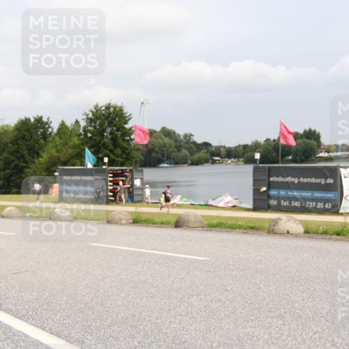 21.06.2025 - 27. Vierlanden-Triathlon H.Heesch http://msf.ph/oto/8008751 15.06.2025 12:19:37 Radfahren 637, 646, 647, 947 meine-sportfotos.de