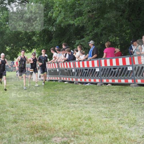 21.06.2025 - 27. Vierlanden-Triathlon KatJ http://msf.ph/oto/8008759 15.06.2025 13:02:27 Ziel 137, 1029, 1030, 1031, 1033 meine-sportfotos.de