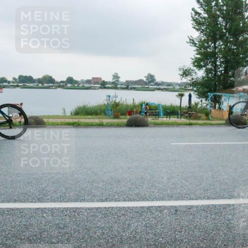 21.06.2025 - 27. Vierlanden-Triathlon H.Heesch http://msf.ph/oto/8008768 15.06.2025 13:27:59 Radfahren 1115, 1232, 1244, 1246, 1251, 1270, 1275, 1295 meine-sportfotos.de