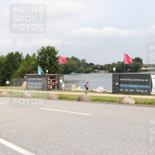21.06.2025 - 27. Vierlanden-Triathlon H.Heesch http://msf.ph/oto/8008771 15.06.2025 12:19:38 Radfahren 637, 646, 647, 947, 953 meine-sportfotos.de