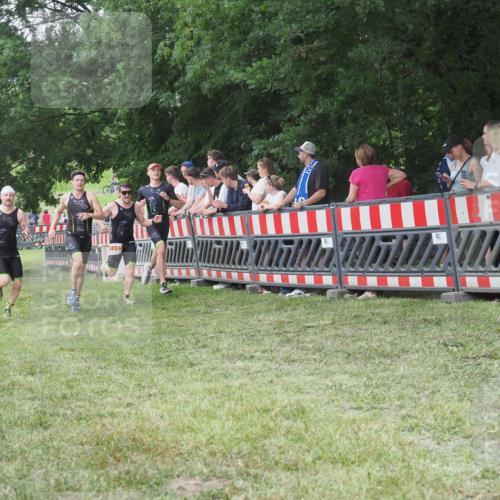 21.06.2025 - 27. Vierlanden-Triathlon KatJ http://msf.ph/oto/8008774 15.06.2025 13:02:27 Ziel 137, 1029, 1030, 1031, 1033 meine-sportfotos.de