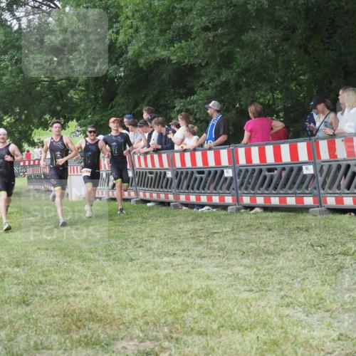 21.06.2025 - 27. Vierlanden-Triathlon KatJ http://msf.ph/oto/8008787 15.06.2025 13:02:27 Ziel 137, 1029, 1030, 1031, 1033 meine-sportfotos.de