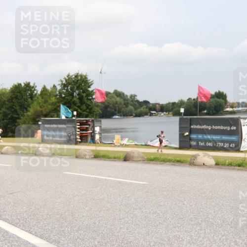 21.06.2025 - 27. Vierlanden-Triathlon H.Heesch http://msf.ph/oto/8008789 15.06.2025 12:19:39 Radfahren 637, 646, 647, 855, 953 meine-sportfotos.de