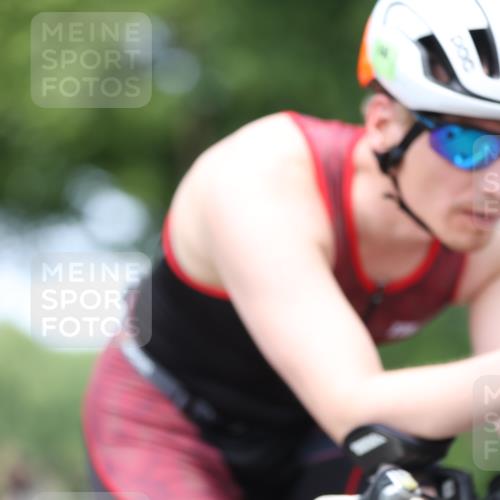 15.06.2025 - 7 Türme Triathlon Yannick Fuchs http://msf.ph/oto/8008791 15.06.2025 13:23:15 Radfahren 594, 1171 meine-sportfotos.de