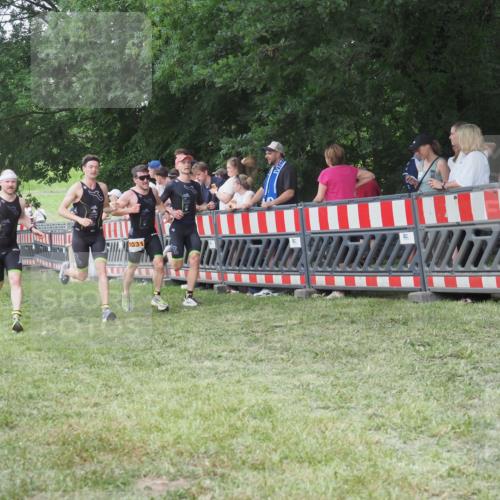 21.06.2025 - 27. Vierlanden-Triathlon KatJ http://msf.ph/oto/8008803 15.06.2025 13:02:27 Ziel 137, 1029, 1030, 1031, 1033 meine-sportfotos.de