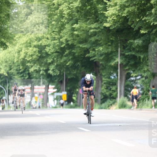 15.06.2025 - 7 Türme Triathlon Yannick Fuchs http://msf.ph/oto/8008836 15.06.2025 13:23:33 Radfahren 451, 580 meine-sportfotos.de