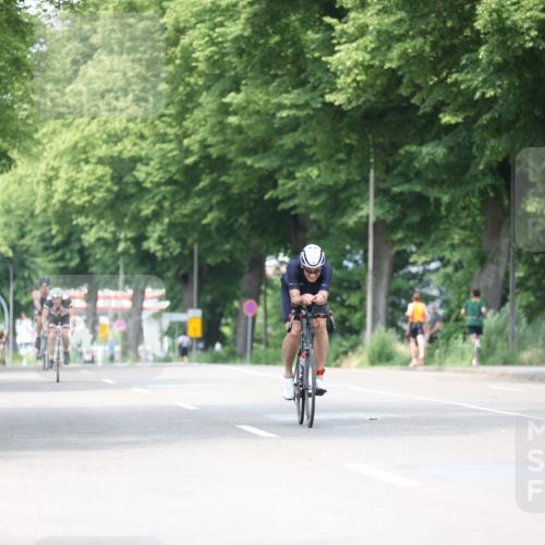 15.06.2025 - 7 Türme Triathlon Yannick Fuchs http://msf.ph/oto/8008847 15.06.2025 13:23:33 Radfahren 451, 580 meine-sportfotos.de