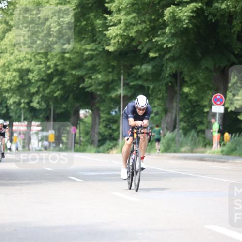 15.06.2025 - 7 Türme Triathlon Yannick Fuchs http://msf.ph/oto/8008860 15.06.2025 13:23:34 Radfahren 451, 580 meine-sportfotos.de