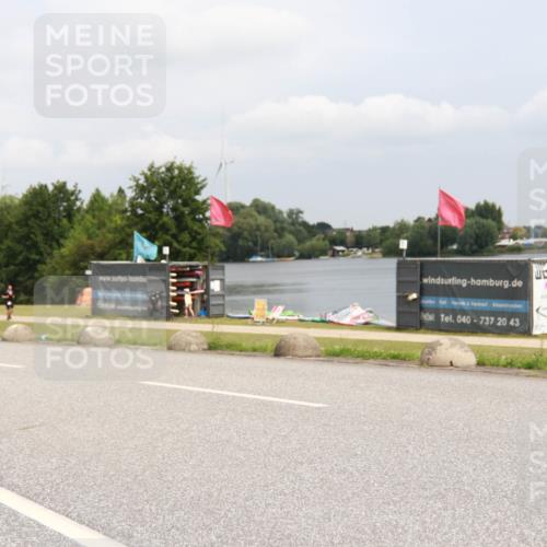 21.06.2025 - 27. Vierlanden-Triathlon H.Heesch http://msf.ph/oto/8008876 15.06.2025 12:19:41 Radfahren 637, 646, 647, 844, 855, 953 meine-sportfotos.de