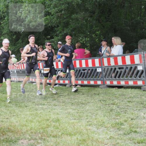 21.06.2025 - 27. Vierlanden-Triathlon KatJ http://msf.ph/oto/8008889 15.06.2025 13:02:28 Ziel 137, 1029, 1030, 1031, 1033 meine-sportfotos.de