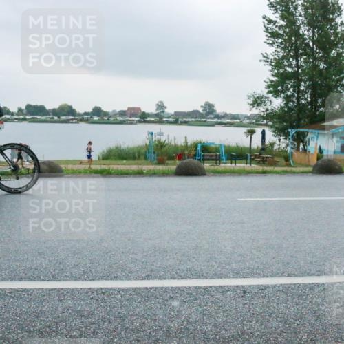 21.06.2025 - 27. Vierlanden-Triathlon H.Heesch http://msf.ph/oto/8008900 15.06.2025 13:28:24 Radfahren 1231, 1276 meine-sportfotos.de