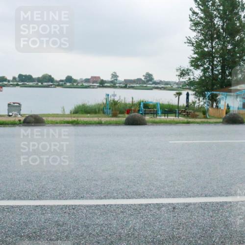 21.06.2025 - 27. Vierlanden-Triathlon H.Heesch http://msf.ph/oto/8008933 15.06.2025 13:28:33 Radfahren 1274 meine-sportfotos.de
