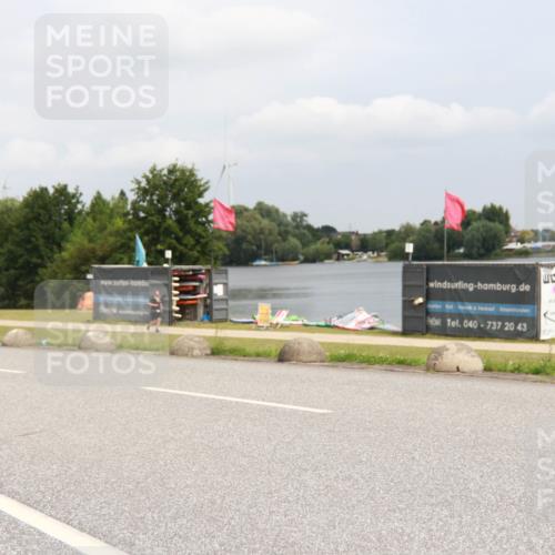 21.06.2025 - 27. Vierlanden-Triathlon H.Heesch http://msf.ph/oto/8008948 15.06.2025 12:19:45 Radfahren 647, 844, 855, 953 meine-sportfotos.de
