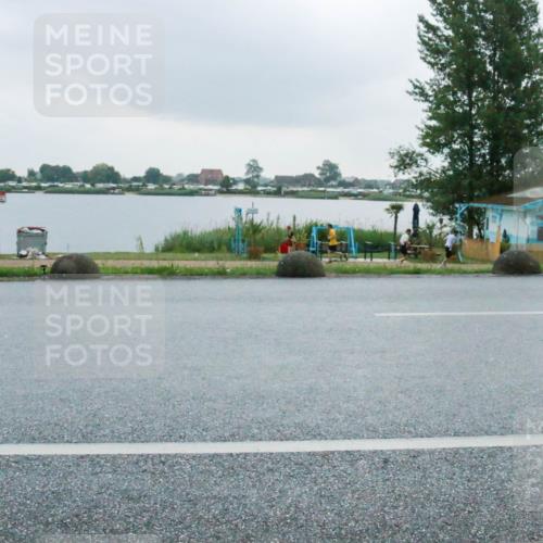21.06.2025 - 27. Vierlanden-Triathlon H.Heesch http://msf.ph/oto/8008965 15.06.2025 13:28:44 Radfahren 893, 1316 meine-sportfotos.de