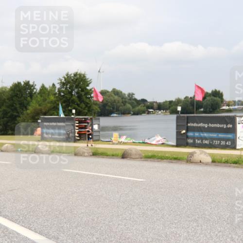 21.06.2025 - 27. Vierlanden-Triathlon H.Heesch http://msf.ph/oto/8008996 15.06.2025 12:19:46 Radfahren 678, 844, 855, 953 meine-sportfotos.de