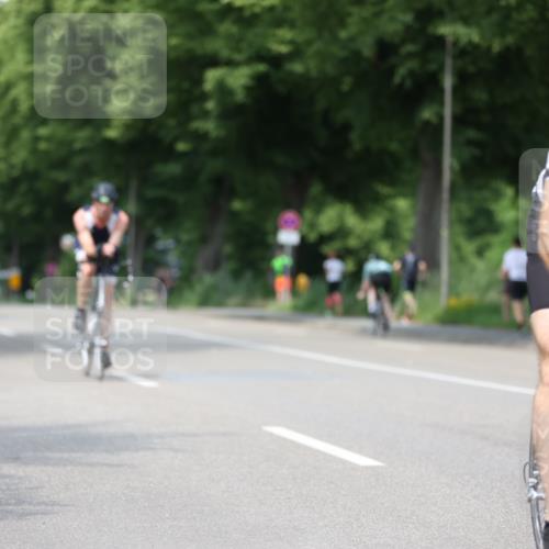 15.06.2025 - 7 Türme Triathlon Yannick Fuchs http://msf.ph/oto/8009015 15.06.2025 13:23:38 Radfahren 451, 580, 1181 meine-sportfotos.de