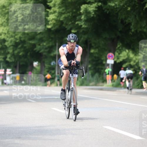 15.06.2025 - 7 Türme Triathlon Yannick Fuchs http://msf.ph/oto/8009022 15.06.2025 13:23:39 Radfahren 451, 1181 meine-sportfotos.de