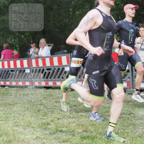 21.06.2025 - 27. Vierlanden-Triathlon KatJ http://msf.ph/oto/8009032 15.06.2025 13:02:29 Ziel 137, 1029, 1030, 1031, 1033 meine-sportfotos.de