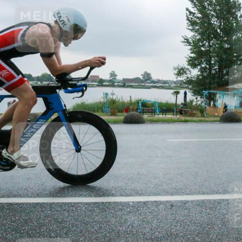 21.06.2025 - 27. Vierlanden-Triathlon H.Heesch http://msf.ph/oto/8009036 15.06.2025 13:29:00 Radfahren 1122, 1161, 1314 meine-sportfotos.de