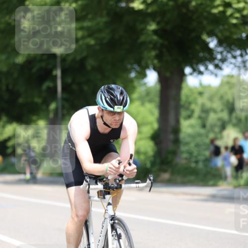 15.06.2025 - 7 Türme Triathlon Yannick Fuchs http://msf.ph/oto/8009038 15.06.2025 12:42:31 Radfahren 201, 233, 254, 283, 465, 561 meine-sportfotos.de