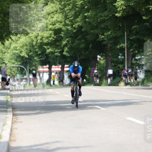 15.06.2025 - 7 Türme Triathlon Yannick Fuchs http://msf.ph/oto/8009090 15.06.2025 12:42:36 Radfahren 201, 214, 283, 561 meine-sportfotos.de
