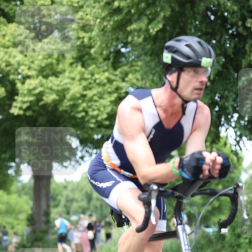 15.06.2025 - 7 Türme Triathlon Yannick Fuchs http://msf.ph/oto/8009092 15.06.2025 13:23:40 Radfahren 451, 1181 meine-sportfotos.de