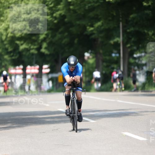 15.06.2025 - 7 Türme Triathlon Yannick Fuchs http://msf.ph/oto/8009118 15.06.2025 12:42:36 Radfahren 201, 214, 283, 561 meine-sportfotos.de