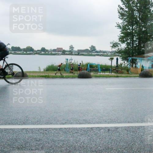 21.06.2025 - 27. Vierlanden-Triathlon H.Heesch http://msf.ph/oto/8009137 15.06.2025 13:29:25 Radfahren 1100, 1236, 1243 meine-sportfotos.de