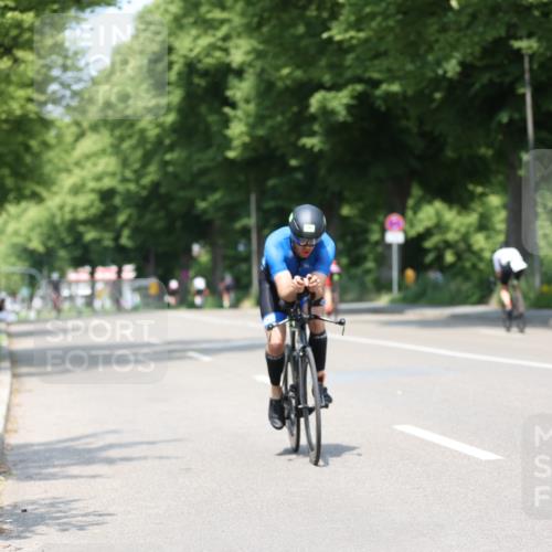 15.06.2025 - 7 Türme Triathlon Yannick Fuchs http://msf.ph/oto/8009156 15.06.2025 12:42:37 Radfahren 201, 214, 283, 561 meine-sportfotos.de