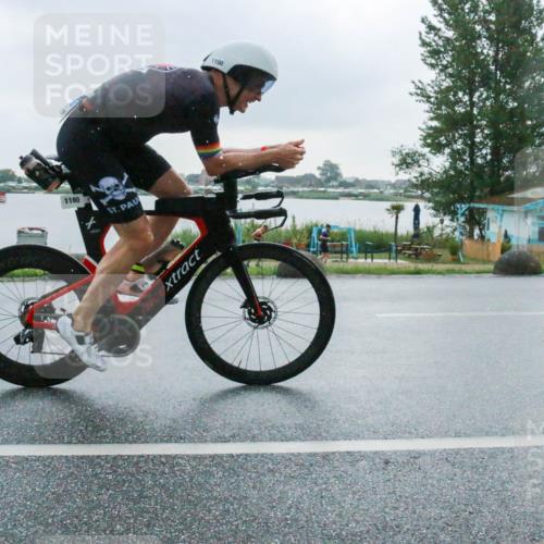21.06.2025 - 27. Vierlanden-Triathlon H.Heesch http://msf.ph/oto/8009160 15.06.2025 13:29:26 Radfahren 1100, 1236, 1243 meine-sportfotos.de