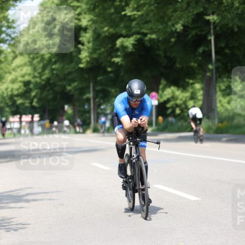 15.06.2025 - 7 Türme Triathlon Yannick Fuchs http://msf.ph/oto/8009170 15.06.2025 12:42:37 Radfahren 201, 214, 283, 561 meine-sportfotos.de