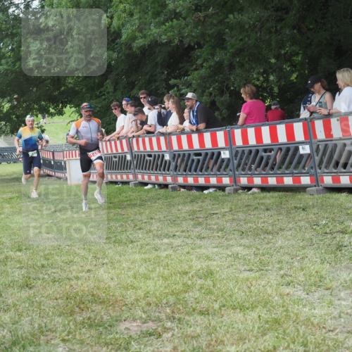 21.06.2025 - 27. Vierlanden-Triathlon KatJ http://msf.ph/oto/8009176 15.06.2025 13:02:45 Ziel 145, 718 meine-sportfotos.de