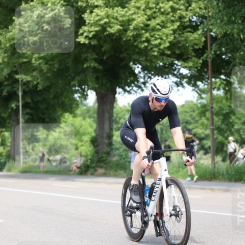 15.06.2025 - 7 Türme Triathlon Yannick Fuchs http://msf.ph/oto/8009190 15.06.2025 13:23:53 Radfahren 471, 591, 874, 908, 1016, 1170 meine-sportfotos.de