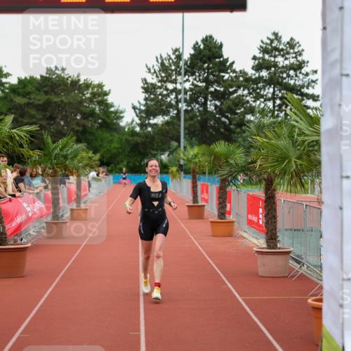 15.06.2025 - 7 Türme Triathlon Michael Strokosch http://msf.ph/oto/8009191 15.06.2025 14:53:03 Ziel 280, 588 meine-sportfotos.de