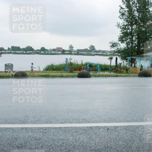 21.06.2025 - 27. Vierlanden-Triathlon H.Heesch http://msf.ph/oto/8009223 15.06.2025 13:29:50 Radfahren 1260, 1289 meine-sportfotos.de