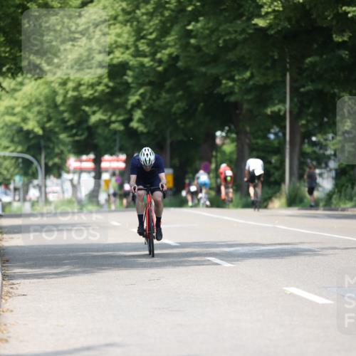 15.06.2025 - 7 Türme Triathlon Yannick Fuchs http://msf.ph/oto/8009255 15.06.2025 12:42:42 Radfahren 214, 306 meine-sportfotos.de