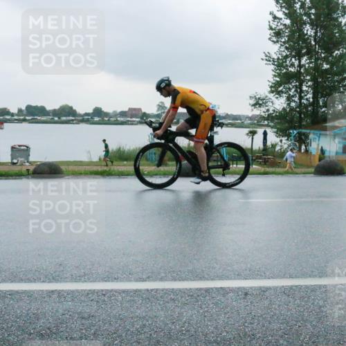 21.06.2025 - 27. Vierlanden-Triathlon H.Heesch http://msf.ph/oto/8009271 15.06.2025 13:29:59 Radfahren 1105, 1152, 1237, 1256, 1257 meine-sportfotos.de