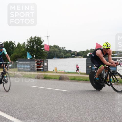 15.06.2025 - 27. Vierlanden-Triathlon H.Heesch http://msf.ph/oto/8009312 15.06.2025 10:53:40 Radfahren 70, 113, 181, 201, 290 meine-sportfotos.de