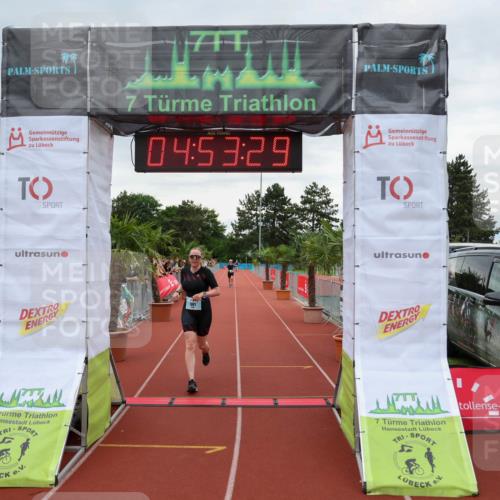 15.06.2025 - 7 Türme Triathlon Michael Strokosch http://msf.ph/oto/8009323 15.06.2025 14:53:28 Ziel 601 meine-sportfotos.de