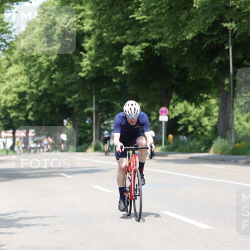 15.06.2025 - 7 Türme Triathlon Yannick Fuchs http://msf.ph/oto/8009335 15.06.2025 12:42:44 Radfahren 214, 306 meine-sportfotos.de
