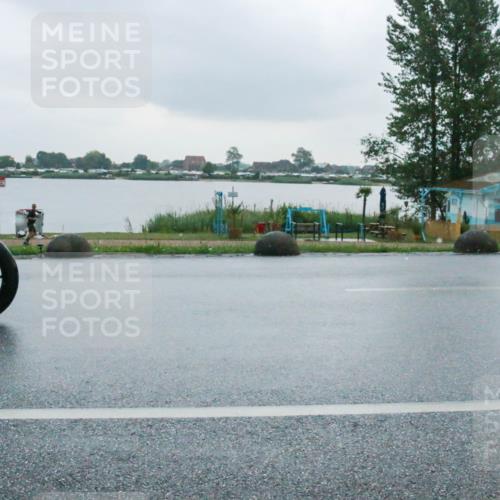 21.06.2025 - 27. Vierlanden-Triathlon H.Heesch http://msf.ph/oto/8009336 15.06.2025 13:30:06 Radfahren 1105, 1257 meine-sportfotos.de