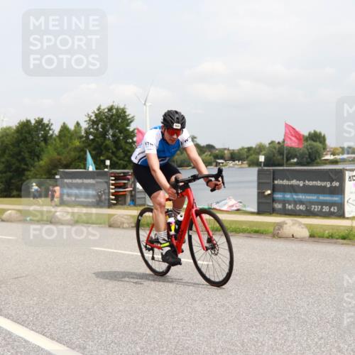 21.06.2025 - 27. Vierlanden-Triathlon H.Heesch http://msf.ph/oto/8009409 15.06.2025 12:24:39 Radfahren 714, 747, 841, 968 meine-sportfotos.de