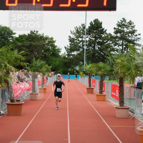 15.06.2025 - 7 Türme Triathlon Michael Strokosch http://msf.ph/oto/8009410 15.06.2025 14:53:33 Ziel 547, 601 meine-sportfotos.de