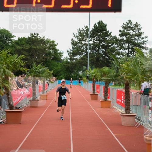 15.06.2025 - 7 Türme Triathlon Michael Strokosch http://msf.ph/oto/8009416 15.06.2025 14:53:34 Ziel 547, 601 meine-sportfotos.de