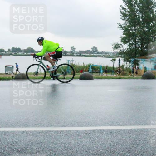 21.06.2025 - 27. Vierlanden-Triathlon H.Heesch http://msf.ph/oto/8009417 15.06.2025 13:30:28 Radfahren 1110, 1262, 1296 meine-sportfotos.de
