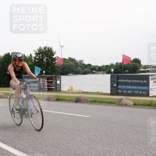 15.06.2025 - 27. Vierlanden-Triathlon H.Heesch http://msf.ph/oto/8009420 15.06.2025 10:54:11 Radfahren 69, 85, 362, 509, 565, 585, 622, 631 meine-sportfotos.de