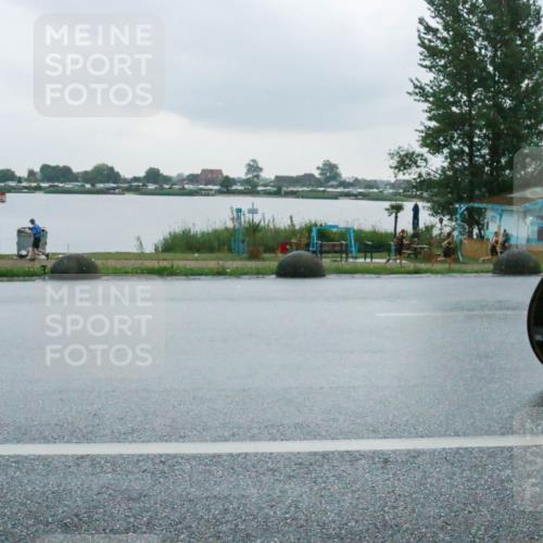 21.06.2025 - 27. Vierlanden-Triathlon H.Heesch http://msf.ph/oto/8009446 15.06.2025 13:30:28 Radfahren 1110, 1262, 1296 meine-sportfotos.de