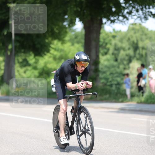 15.06.2025 - 7 Türme Triathlon Yannick Fuchs http://msf.ph/oto/8009458 15.06.2025 12:43:04 Radfahren 369, 392 meine-sportfotos.de