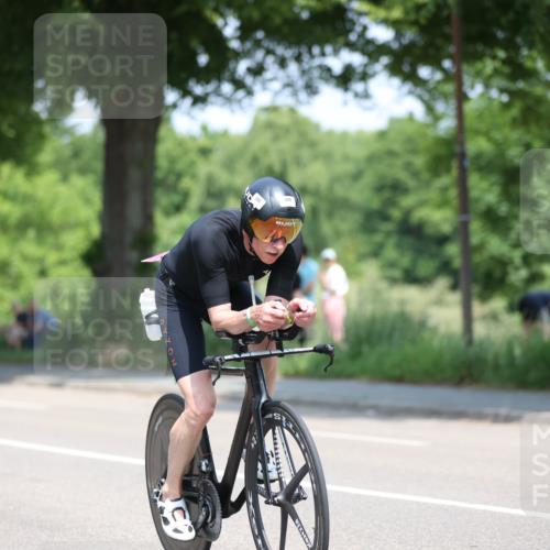 15.06.2025 - 7 Türme Triathlon Yannick Fuchs http://msf.ph/oto/8009465 15.06.2025 12:43:05 Radfahren 369, 392 meine-sportfotos.de